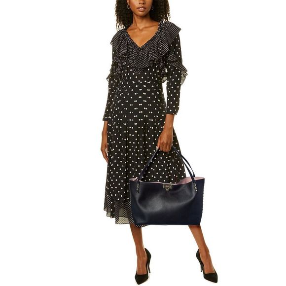 Valentino Rockstud Alcove Medium Grainy Leather Tote, Black - Picture 4 of 4